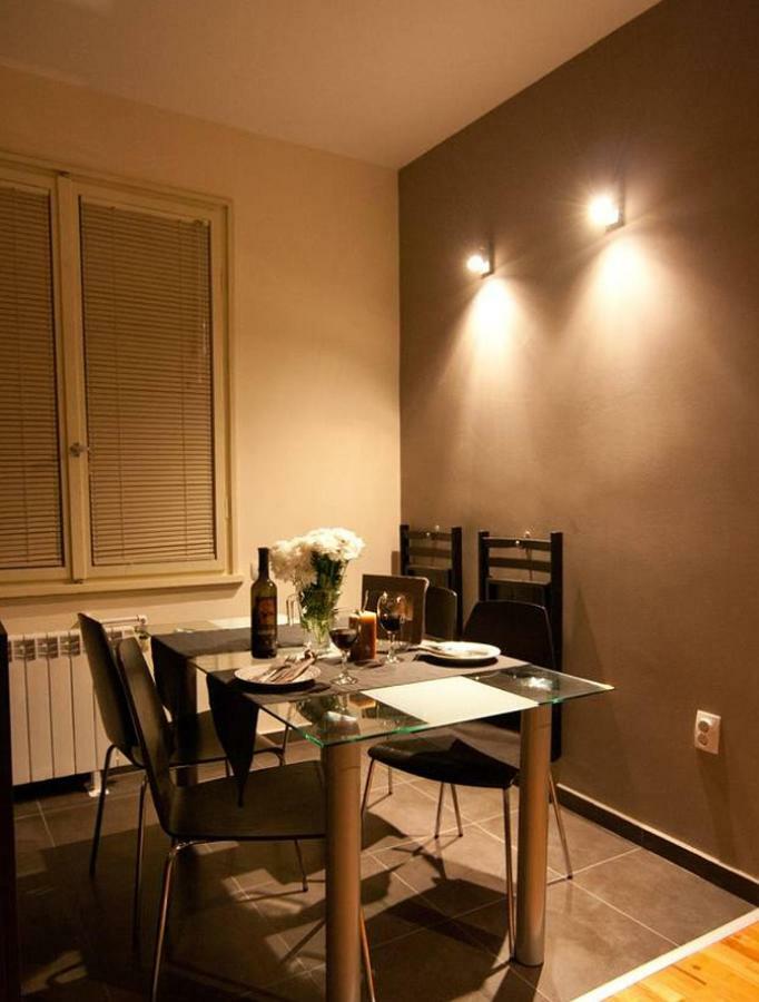 Sunny Central Apartment Sofia Buitenkant foto